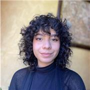 profesora de sociales, politóloga, clases a jóvenes/niños bachillerato